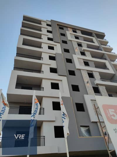 132 m apartment for sale with 3 rooms inside a fully-serviced compound, immediate delivery next to Wadi Degla Club
