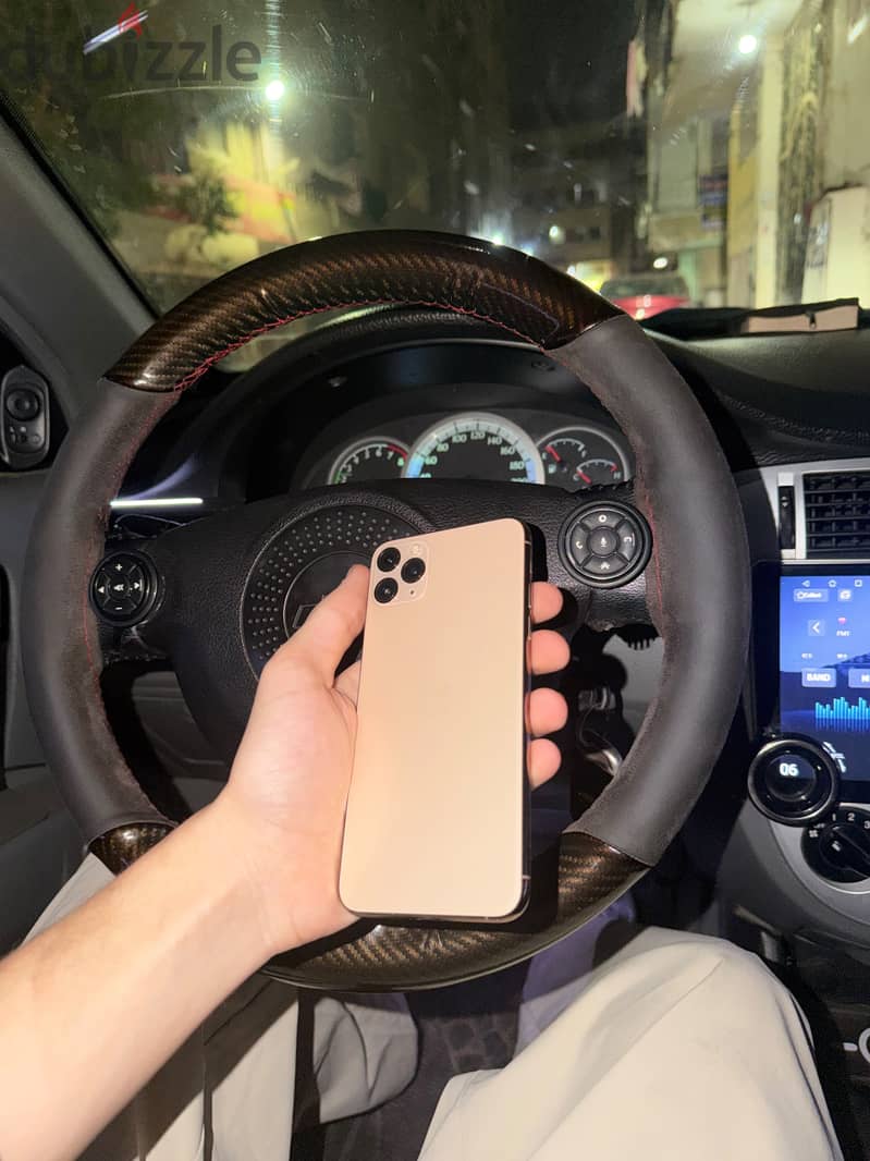Apple - iPhone 11 Pro Max 3