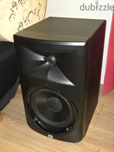 JBL LSR308 Studio Monitor pair – سماعتين ستوديو احترافية (حالة ممتازة)