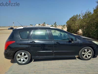 Peugeot 308 SW 2011