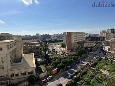 شقة مفروشة فاخرة للإيجار كامب شيزار230م 4 غرف  مناسبة للطلاب الوافدين