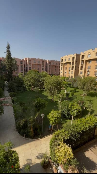 Furnished apartment for rent in Al Rehab, Phase 2; features custom finishes and is located near the Food Court. Area: 155 square meters.