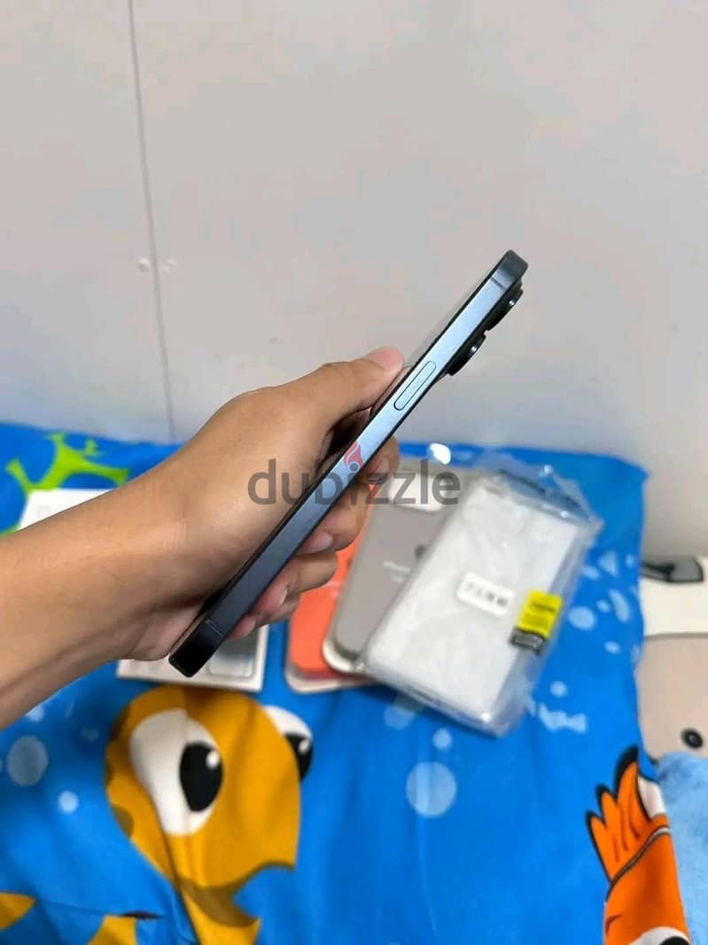 Apple - iPhone 15 Pro Max 5
