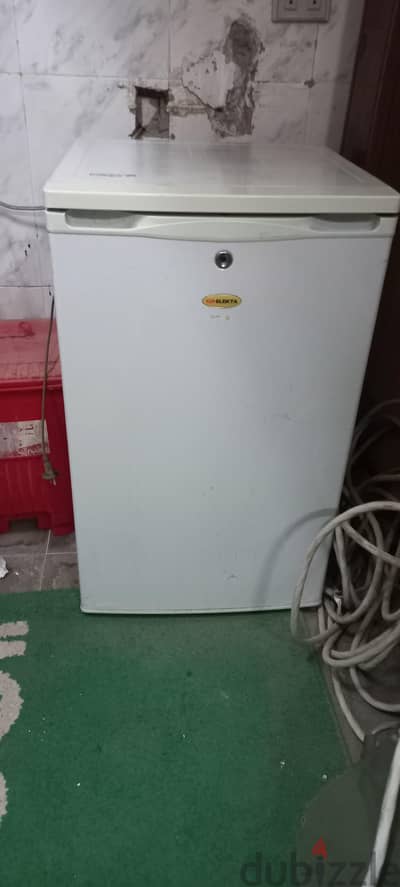 ثلاجة + فريزر Super Elekta (سوبر إلكتا).