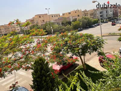 شقه للبيع مميزه فى جنوب الاكاديميه شقه للبيع مميزه فى جنوب الاكاديميه