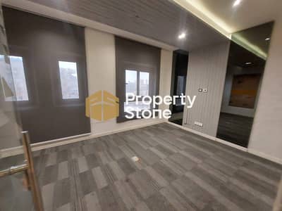 Office space for rent, 200 square meters, suitable for companies and institutions in Maadi. Prime location.