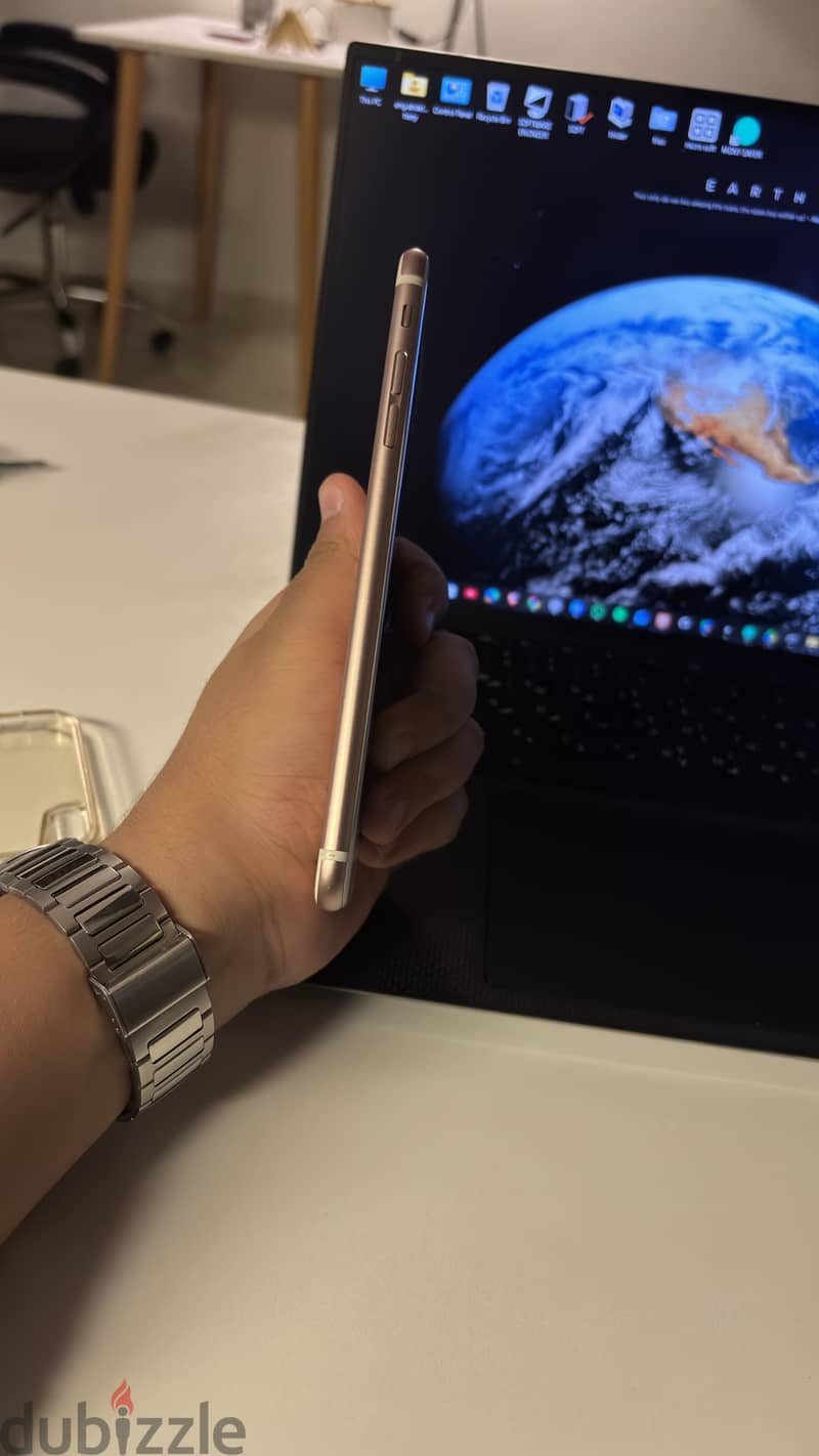 Apple - iPhone 6S Plus 4