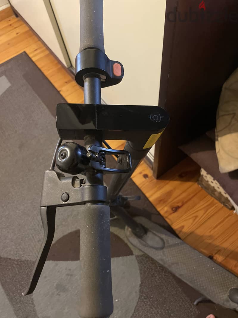 Xiaomi scooter essential 1