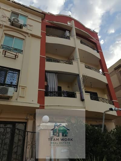 فرصة ممتازة  للإيجار شقة 127م بتشطيب سوبر لوكس في كمبوند لازورد – الحي الثامن بالشيخ زايدExcellent rental opportunity: 127 sqm apartment with high-end
