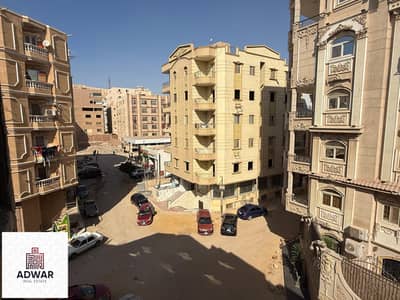 شقة للبيع 160م واجهه بالتقسيط بالحى الاول الهضبة الوسطى المقطم