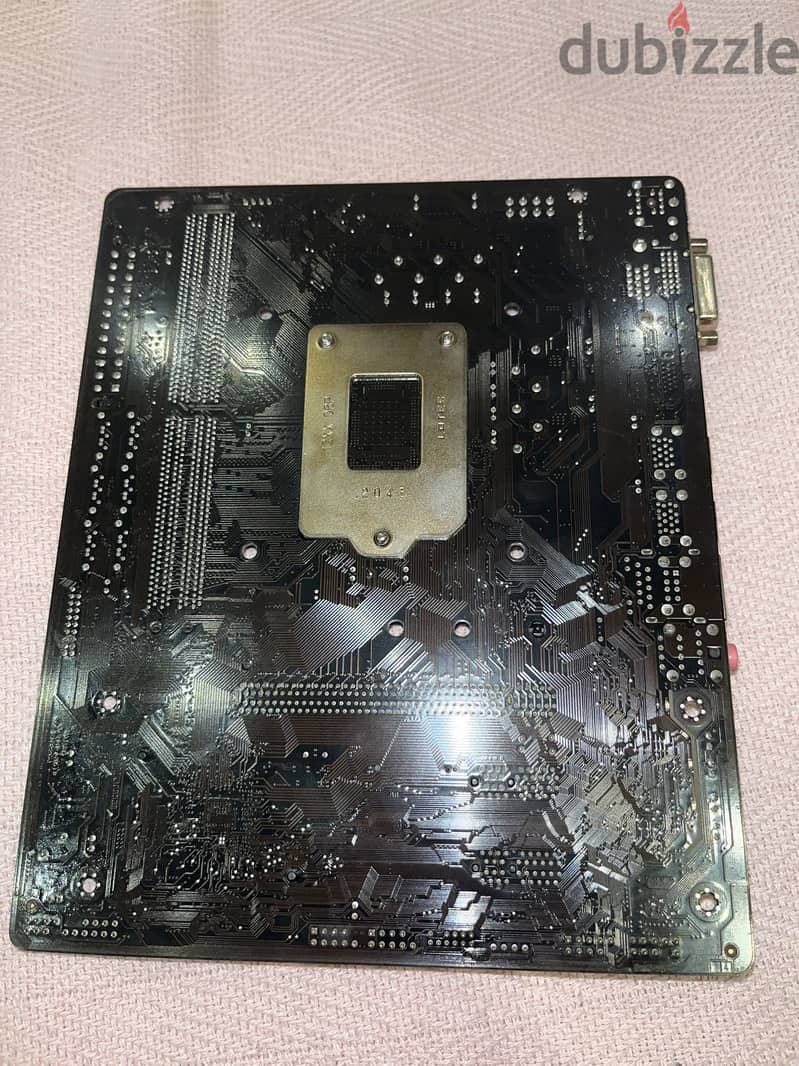 GIGABYTE B460M D2V 1