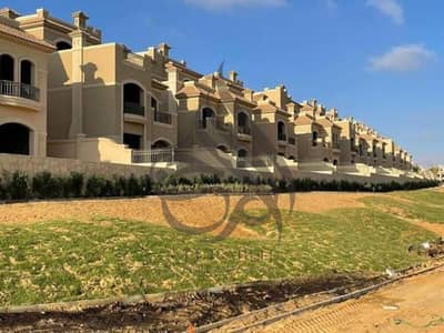 تاون هاوس كورنر للبيع في لافيستا سيتي العاصمة الادارية الجديدة اقل من سعر السوق موقع مميز La vista city