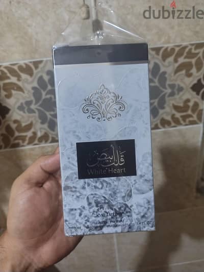 عطر قلب ابيض