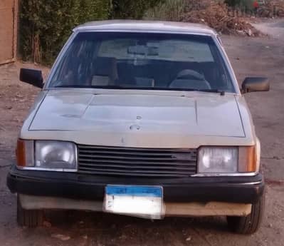 مازدا 323 1982
