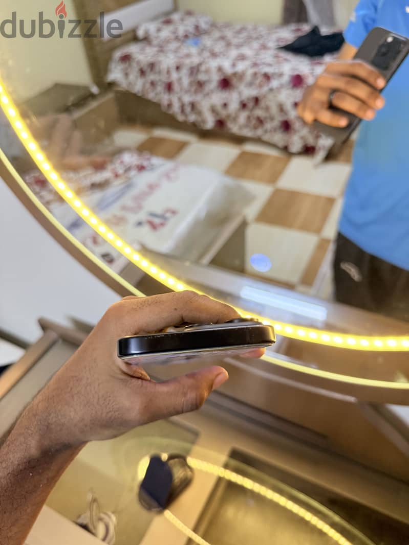 Apple - iPhone 16 Pro 4