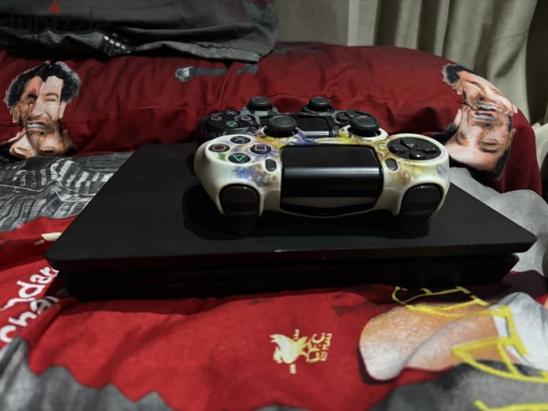 PS4 slim 2