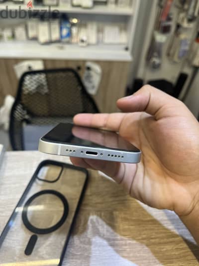 Apple - iPhone 13
