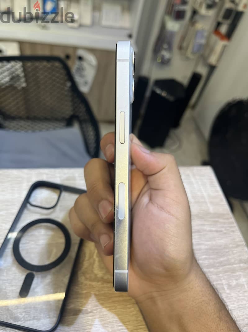 Apple - iPhone 13 2