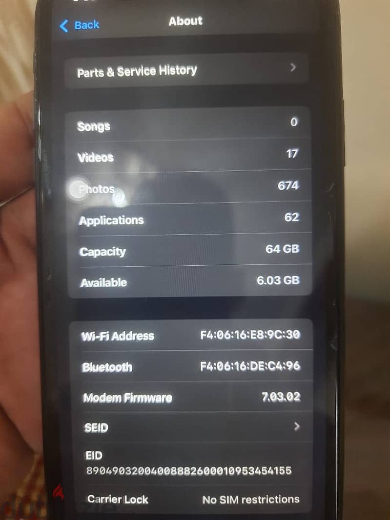 iPhone XR 8