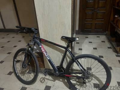 Trinx road bike M136 size 26