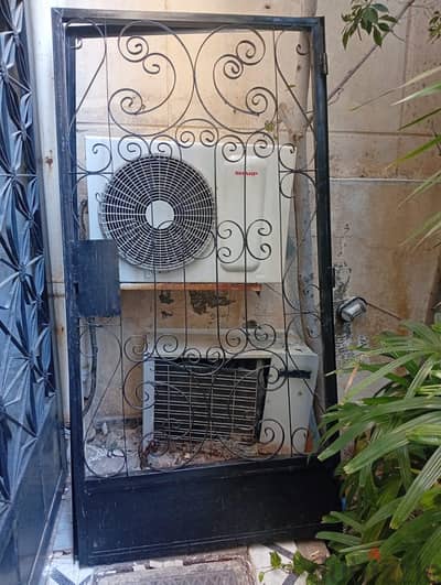 باب حديد عرض 120 وارتفاع 215