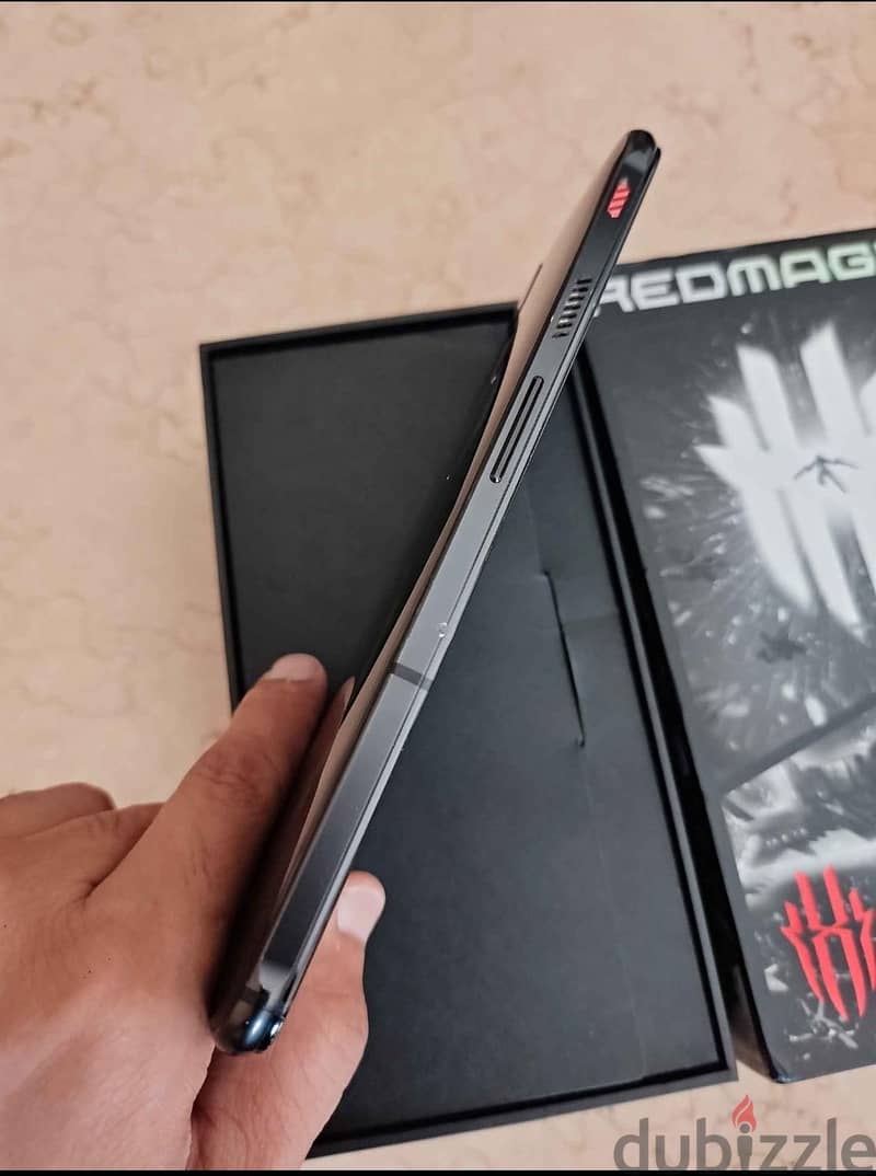 ZTE Red Magic 7 Black With Box 4
