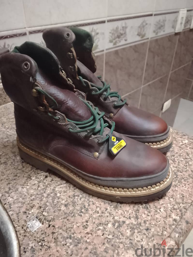 Safety shoes 2