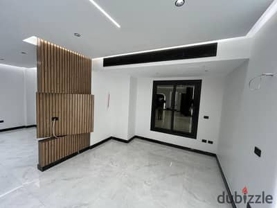 For rent, a furnished apartment in the Violet Villas, a 220m apartment in a very special location.