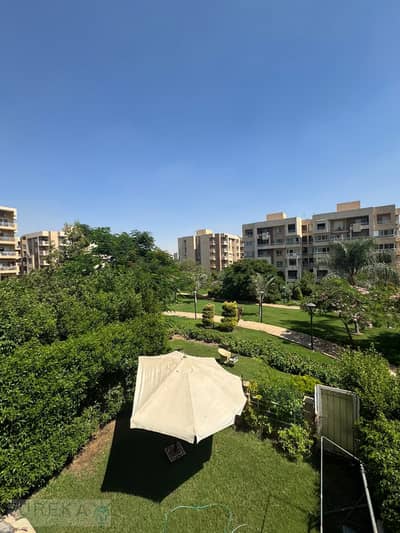 4bedroom Appartment wide garden view prime location