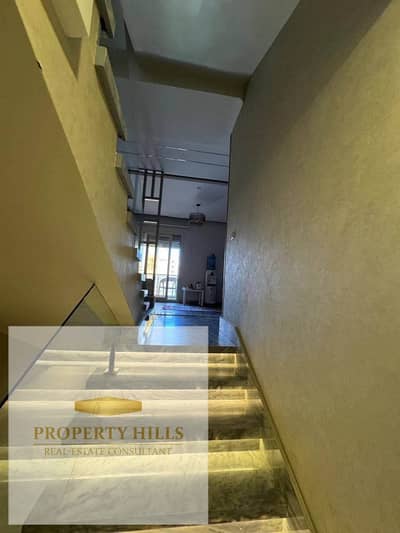 Quick sale! A 215 sqm iVilla Roof in Mountain View 1.1—ready for immediate delivery, with flexible payment plans over 8 years!!