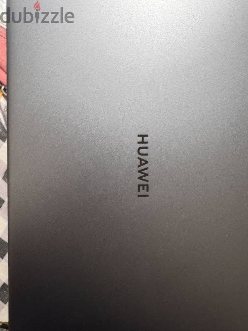 Huawei matebook X pro 1