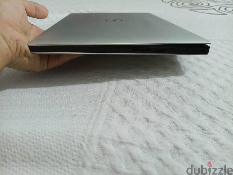 Dell precision 5540 1