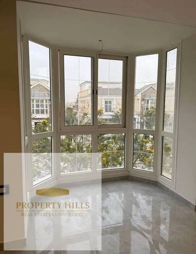 At an unbeatable price you won't find again! An iVilla Roof in Mountain View 1.1—ready for immediate delivery right now, with flexible payment options over 8 years!!