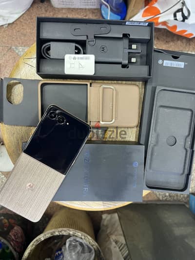 Motorola Razr 60 Ultra 5G 512/16G  woad خالص ضريبة