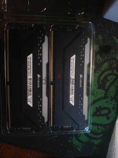 Corsair Ram 16gb ddr4 2x8 3200MHz RGB