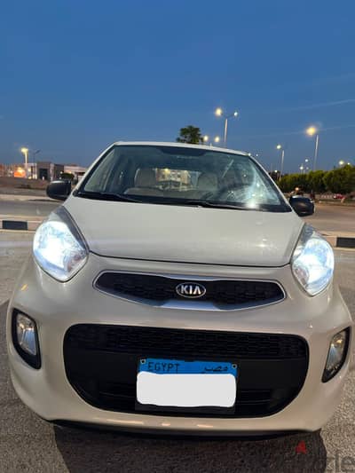 سياره للبيع