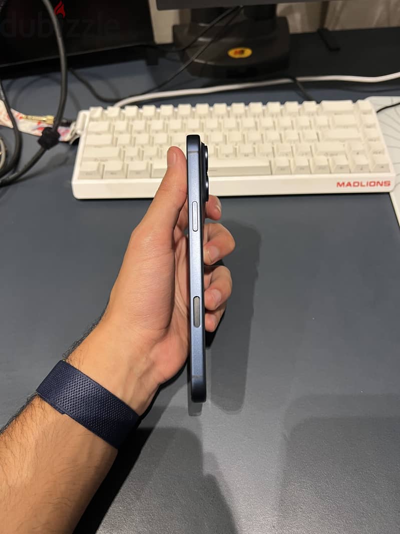 Apple - iPhone 17 Pro Max 2