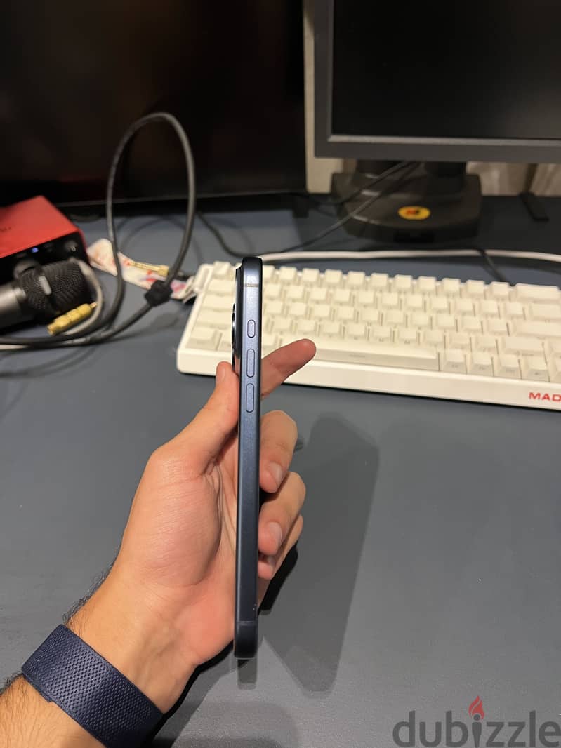 Apple - iPhone 17 Pro Max 5