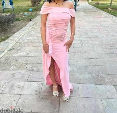 Elegant Pink Off-Shoulder Evening Dress121