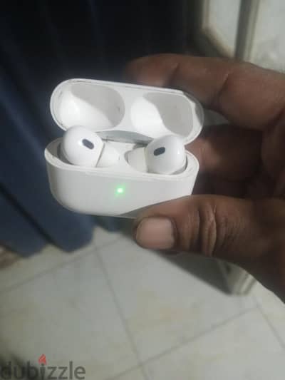 ايربودز نظيفه واصليه