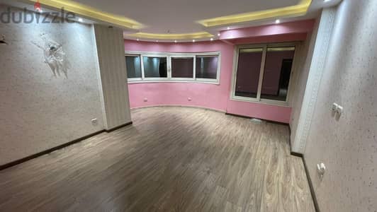 HDF تركيب مستعمل بحاله ممتازه للبيع (تم الفك من الارض وجاهز) بالوزره