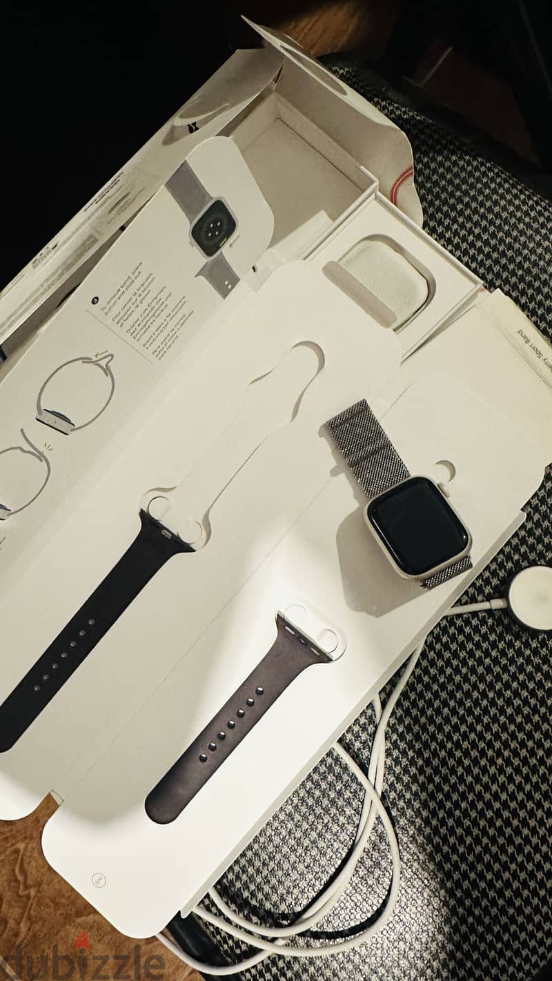 Silver apple watch for sale 3