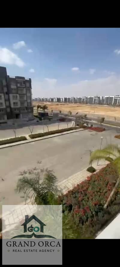 شقة للايجار في مدينتي غرفتين شقة فاضيه في B12