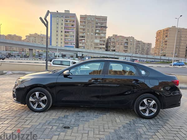 للبيع جراند سيراتو 2019 فبريكه بالكامل  بصمه