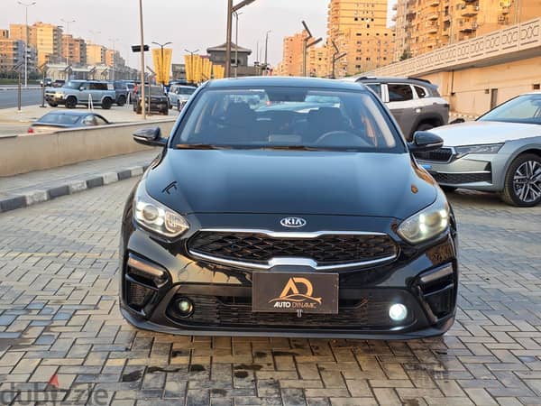 للبيع جراند سيراتو 2019 فبريكه بالكامل  بصمه