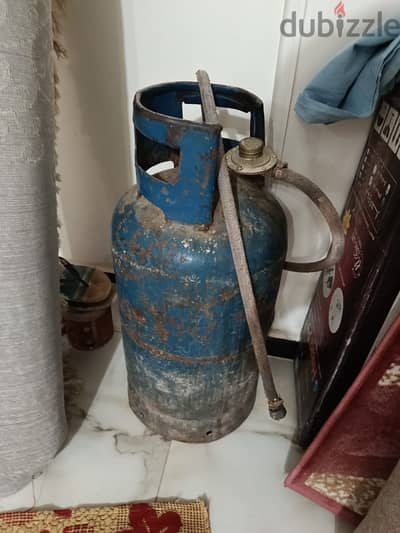 أنبوبه بوتجاز ممتلئه 2200 ج معاها خرطوم ومنظم 2500