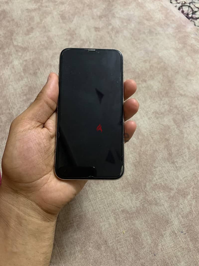 Apple - iPhone X 4