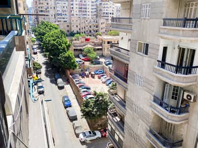 دوبلكس للبيع 125م - سيدى بشر - خطوات من خالد بن الوليد