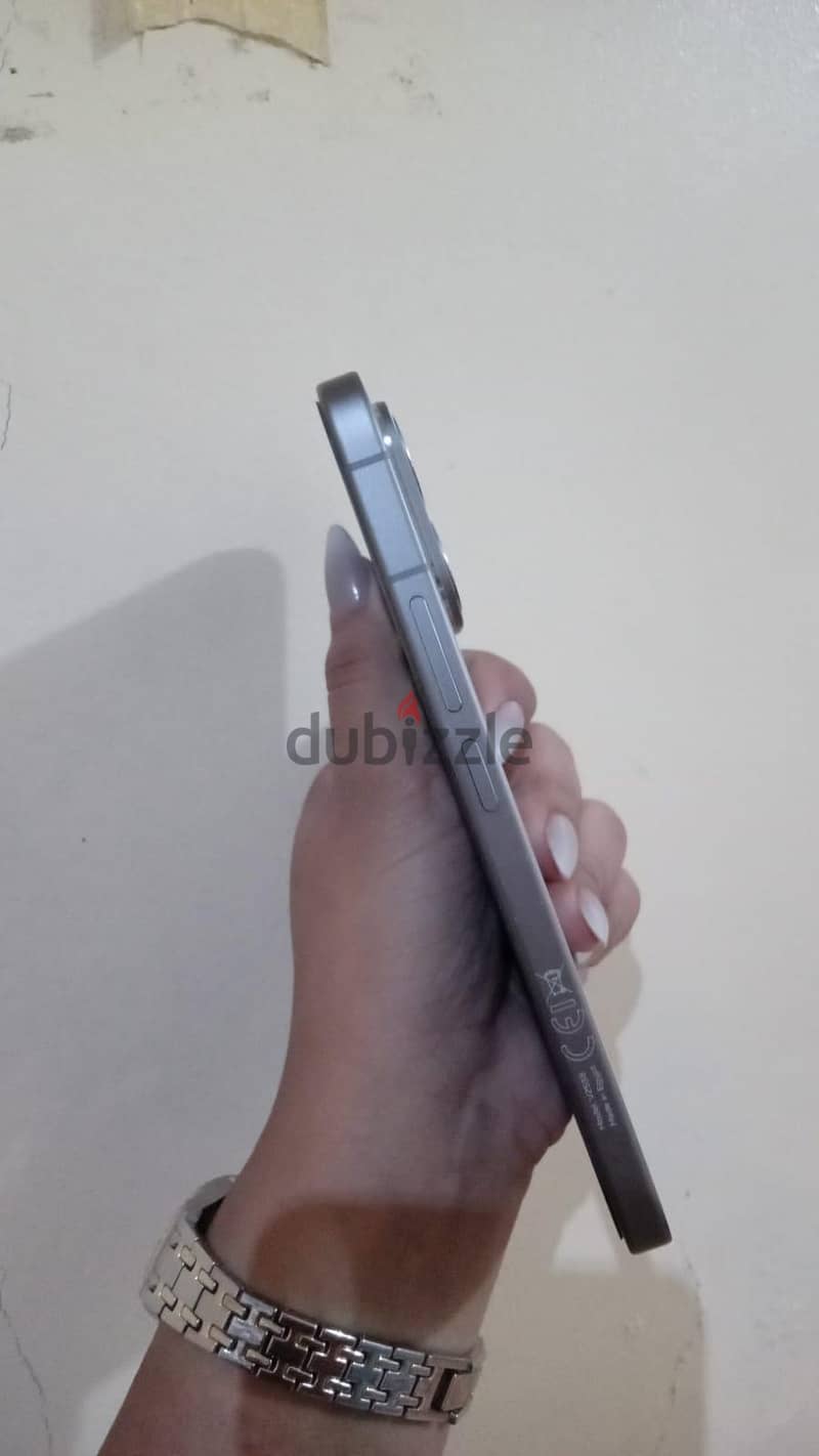 Vivo V70 5G 1
