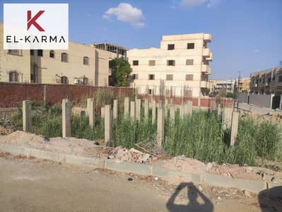 قطعة ارض للبيع في الحي الرابع ناصية ممر مدينة العبور